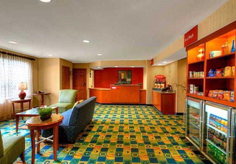 Towneplace Suites Manchester-Boston Regional Airport Interior photo