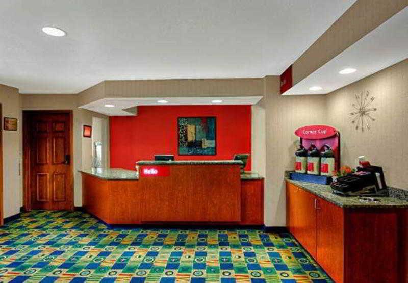 Towneplace Suites Manchester-Boston Regional Airport Interior photo